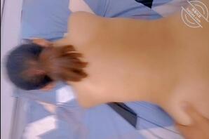 拿下朋友妻33 中午大战嫂子小母狗,途中给国伟打电话,射一屁股0