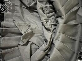 成都地铁商场等反差挑战户外超短裙测评不同裙长是否走光,拍到的可传评论区 2