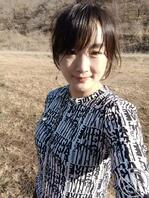 把亲妈刘晓娜送到工地厕所，让辛苦了一天的农民工免费当人肉飞机杯操