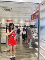 绿帽想把女友贡献出来，把它给大家干，有人想干他吗？评论说说怎样？1