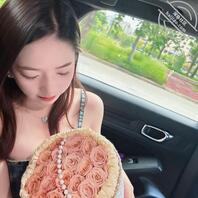 偷拍隔壁女孩洗澡