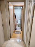 偷拍她洗漱，有点心花怒放的感觉