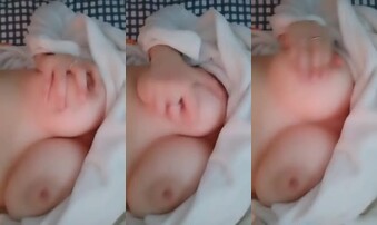 骚货自己揉奶子