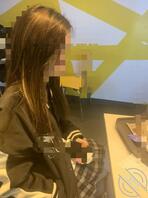 16 和别的女孩聊骚被妹妹发现。这段时间都不理我了！1