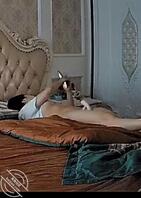 老婆在家自慰被我翻监控看到，喜欢看女人真实自慰的联系我0