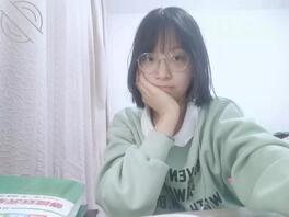 反差眼镜学生处女母狗