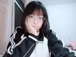 反差眼镜学生处女母狗1