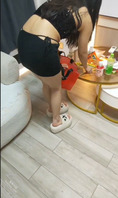 趁哥哥不在家，强上了我的性感嫂子1