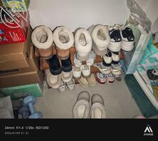 潜入隔壁小姐姐的房间1