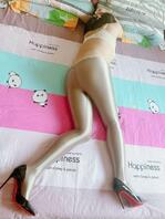 寂寞妈妈装睡漏出诱惑我