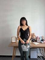 （原创151视频贴）舌尖刺激堂姐小阴蒂，轻松给堂姐送上高潮后，答应了录制1