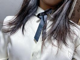 大胆一次 给哥哥们看看我的乳房0