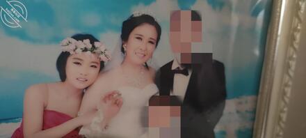 曝光44岁骚妈和23岁骚姐姐0