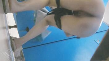 喜欢偷窥女同事上厕所有成熟少妇也有极品嫩妹1