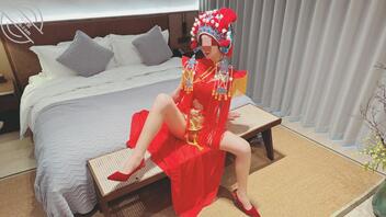 【元旦贺岁】跨年夜让姐姐穿中式服装实现双洞齐插，以大量潮喷变相给大家拜年1
