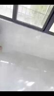 兄妹乱伦，正在电话的妹妹被哥哥强操，从阳台操到卧室衣服来不及脱各种抽插