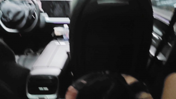 (原创）雨天和老婆车震全裸口交