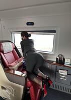 (原创)高铁商务车厢，露出1