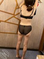 偷拍丈母娘洗澡！0