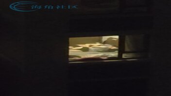 对面情侣