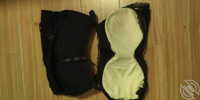 输出妈妈衣物，好想艹她1