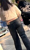 大街上意淫一些骚逼