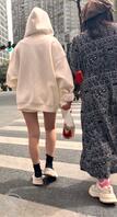 大街上意淫小骚逼2