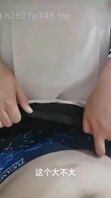 25）插了兄弟媳妇的穴，还用手指进入她的屁眼