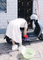 妈妈和妹妹的原味内衣  看着都硬了0