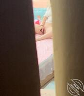 21. 妹妹和别人视频自慰,看的我鸡巴好硬,心里挺失落的0