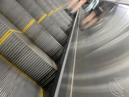 原创分享-出地铁追上去抄底成都刚毕业女大2