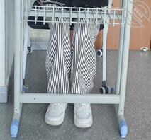 厕拍同学 兄弟们品鉴一下这个逼什么水平 狠狠羞辱1