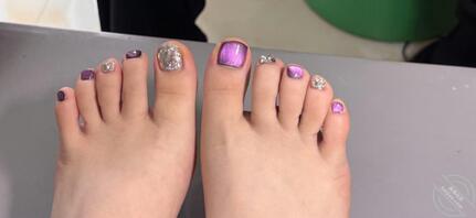 女友骚脚 喜欢这种脚给你们撸射吗 2