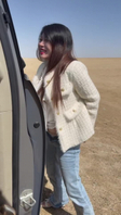 骚女随地小便