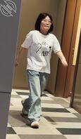 原创厕拍 多毛的眼镜小姐姐