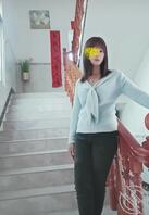 成功拿下小姨，开房内射亲小姨