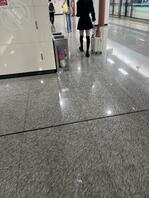 分享-抄底差点碰到腿很刺激