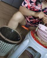 今天挺凉快的,和妈妈一起去外婆家看看0