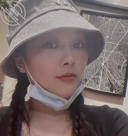 大奶子骚逼水多求大鸡巴插0