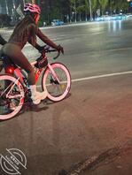 街拍细腰肥臀少妇夜骑2