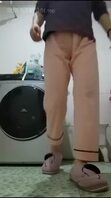 阿姨的骚屄跟屁眼又痒了，你们谁来用嘴帮阿姨止止痒（狠狠坐到你脸上的那种)