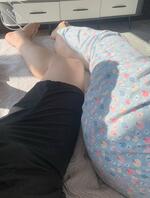 21 和家里商量好了，让护士表妹就住在我这里，趁妈妈没回来想把表妹先睡了1