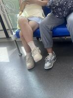 坐地铁发现的群底