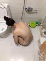 想给熟人认识的人发老婆裸照