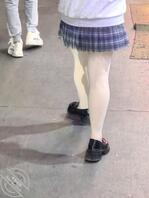 【偷拍】偷拍同事的牛仔裤大屁股和路上拍到的丝袜少妇。