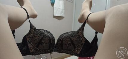 用妈妈的丝袜和内衣打飞机2