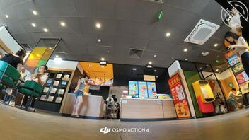 头盔放地上延时摄影拍到的一幕1