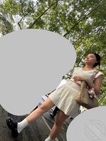 偷拍  女大标配白袜