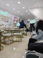 原创11.大哥今天陪战友吃饭,我带着侄女去做美甲吃西餐2