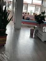 今天偷拍骚妈好刺激，有没有大神教我怎样才能草到她0